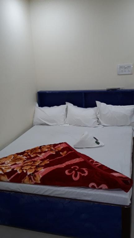Oyo 66643 Khan Guest House Kalkutta Exterior foto